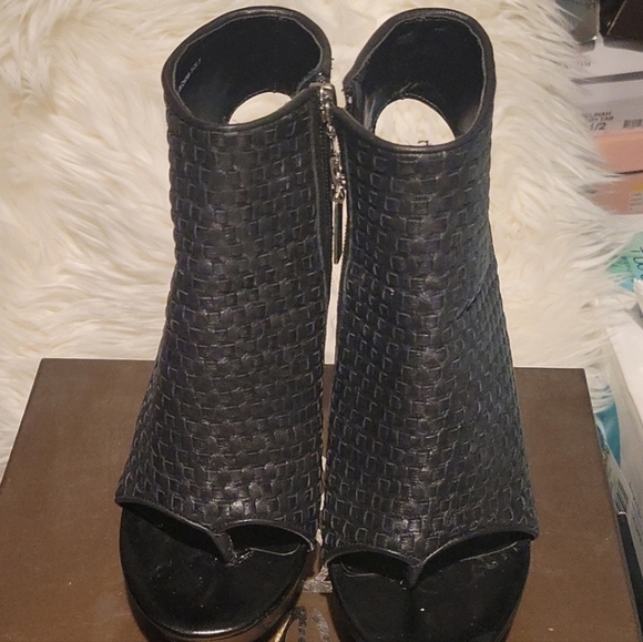 Dolce Vita Platform booties - Picture 3 of 7